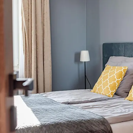 Garden Zolnierska * אולז'טין