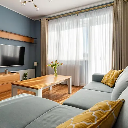 Garden Zolnierska דירה